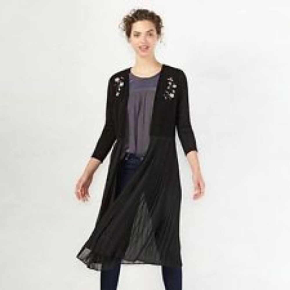 Feminine Lauren Conrad long pleated cardigan